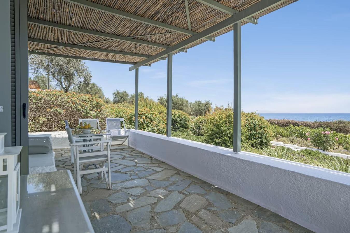 Niriides Resort Gythio Exterior photo
